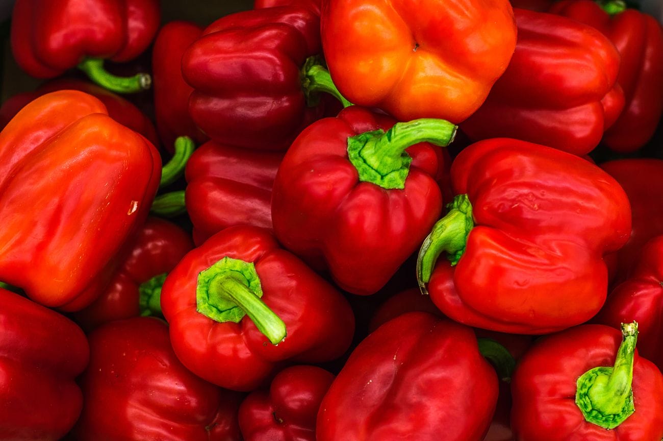 Red peppers storaged in the refrigerator for 3 weeks: changes in texture and carotenoid content
